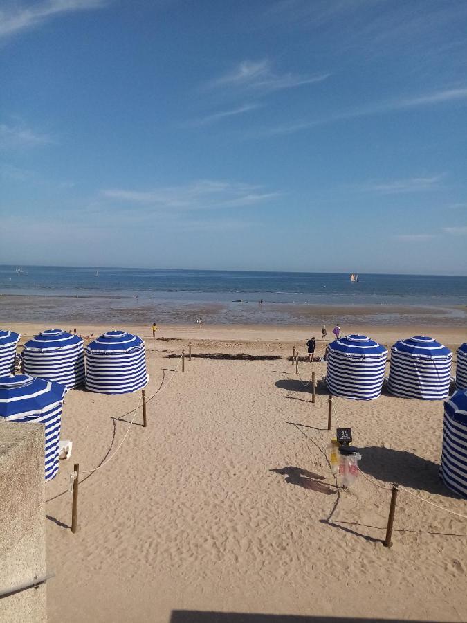 O Douceurs Sucrees Cabourg Bed & Breakfast エクステリア 写真